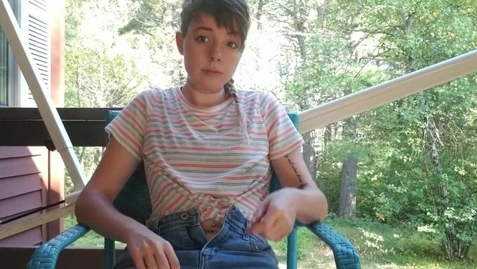 Показываясь На Палубе