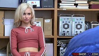 18+ Молоде...
