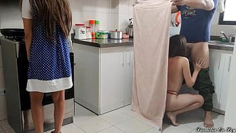 Изменяющая...