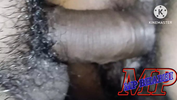 Тёлочка С Большими Сиськами Получает Сперму В Рот